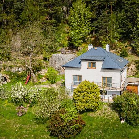 Apartman Pod Skalou V Ceskem Raji Besedice Buitenkant foto