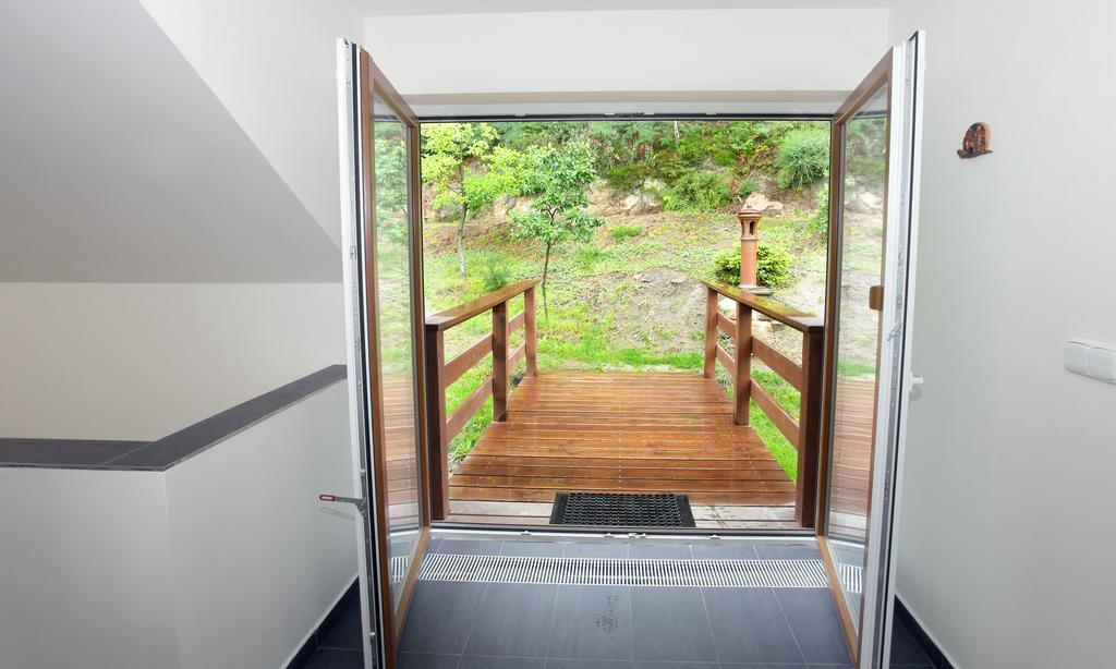 Apartman Pod Skalou V Ceskem Raji Besedice Buitenkant foto