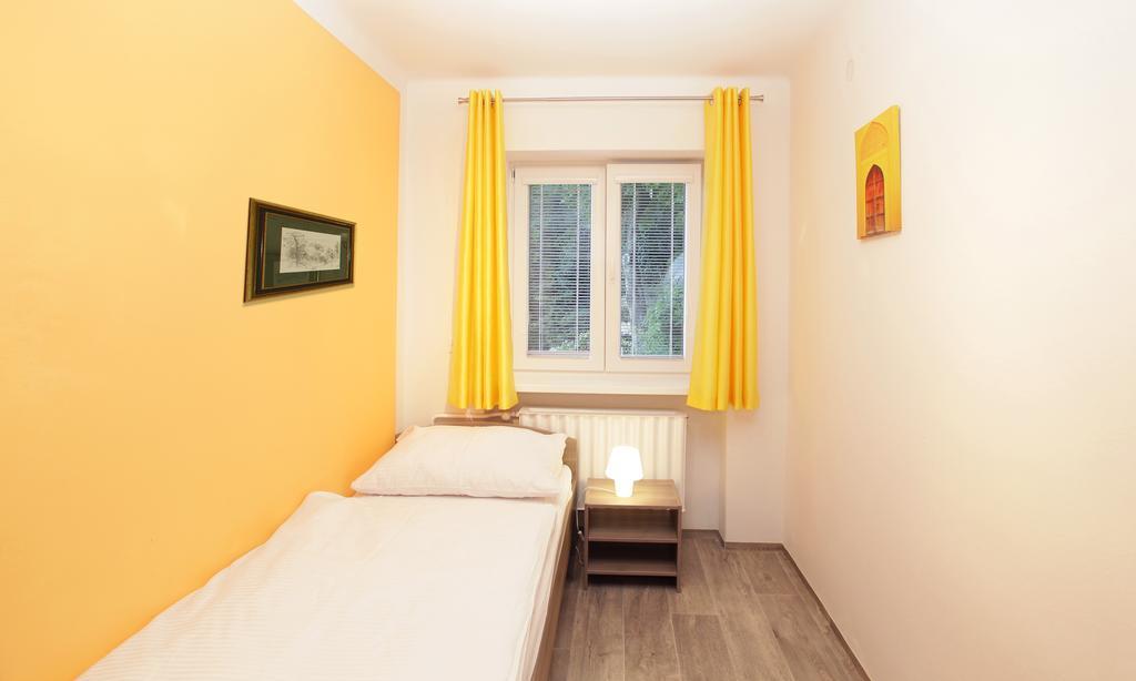Apartman Pod Skalou V Ceskem Raji Besedice Buitenkant foto