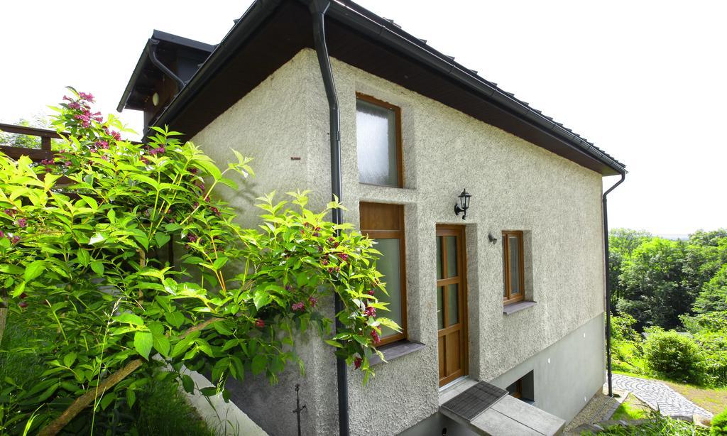 Apartman Pod Skalou V Ceskem Raji Besedice Buitenkant foto